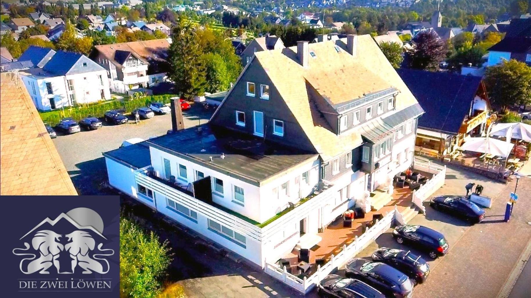 Zwei Loewen Winterberg